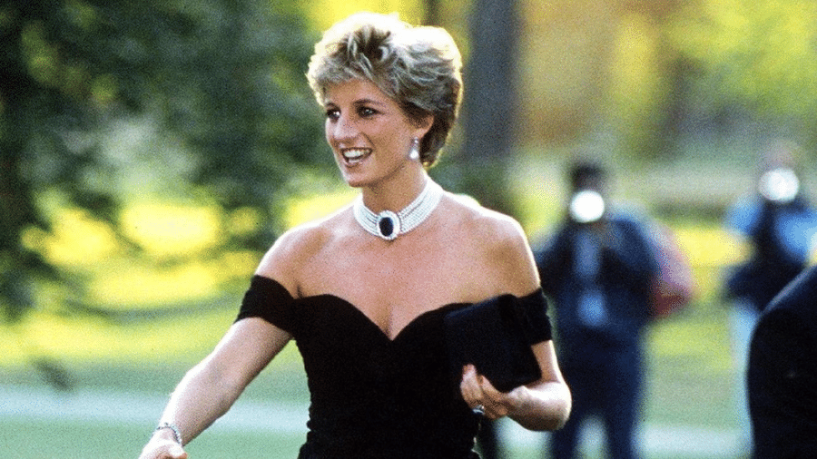 A princesa Diana usando o "vestido da vingança", da estilista Christina Stambolian - Getty Images
