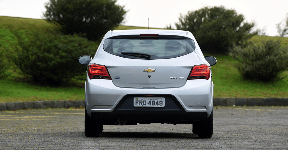 Chevrolet Onix LTZ - Murilo Góes/UOL