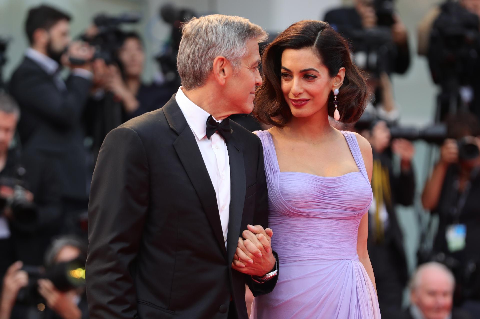 george clooney amal olhares veneza - Getty Images