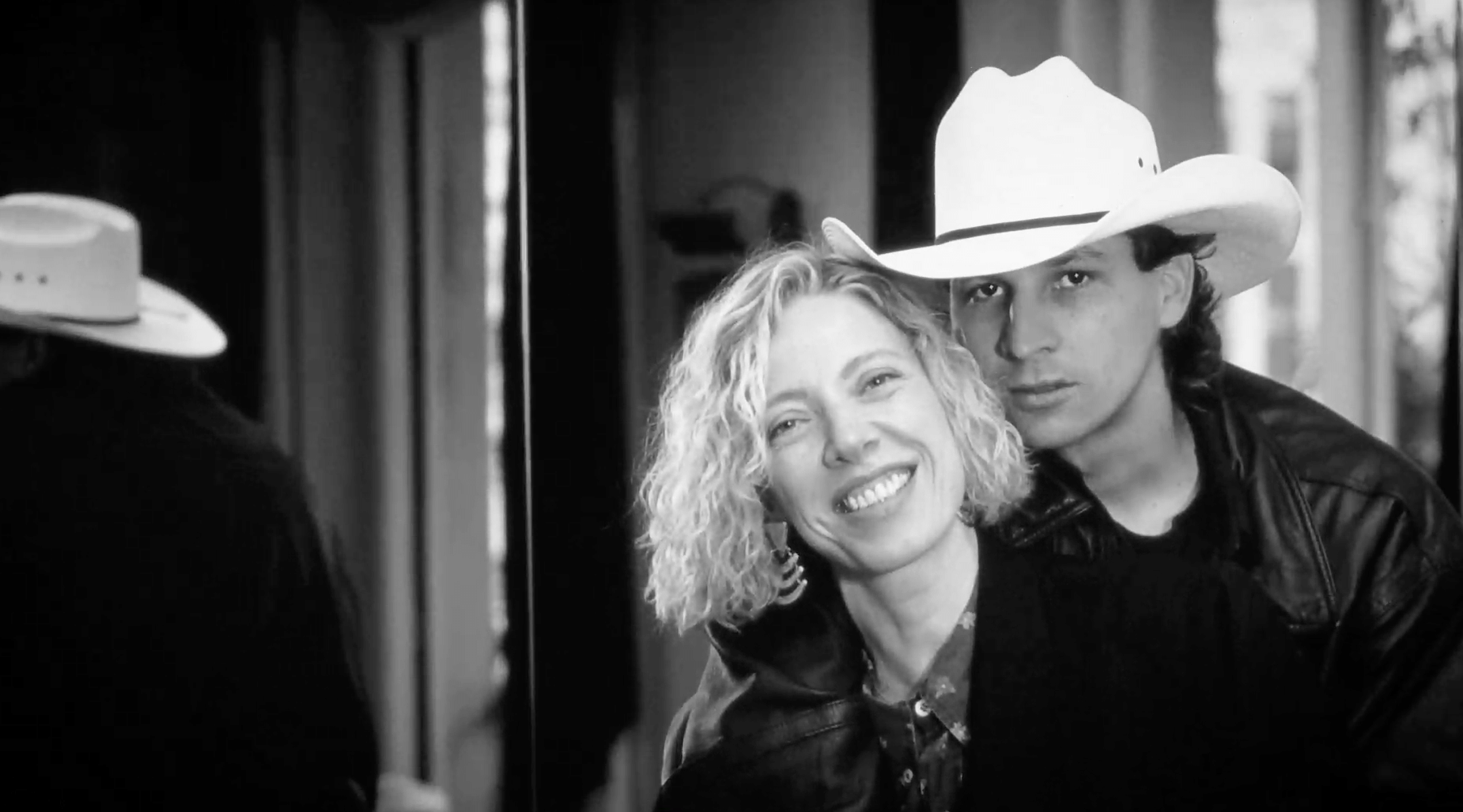 Asa Branca com a então namorada Marilia Gabriela - Divulgação