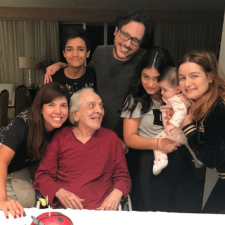 Lúcio Mauro comemora 92 anos em família - Reprodução/Instagram