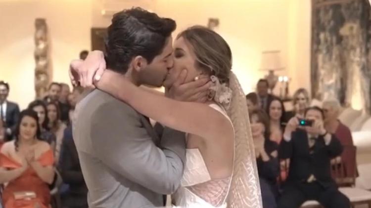 Silvio Santos fotografa beijo de Rebeca Abravanel e Alexandre Pato - Reprodução/Instagram - Reprodução/Instagram