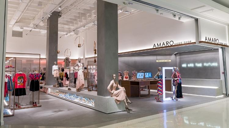 Guide shop da Amaro, onde os clientes podem experimentar as roupas e comprá-las por meio das plataformas digitais para entrega posterior - Felipe Tazzo/Divulgação - Felipe Tazzo/Divulgação