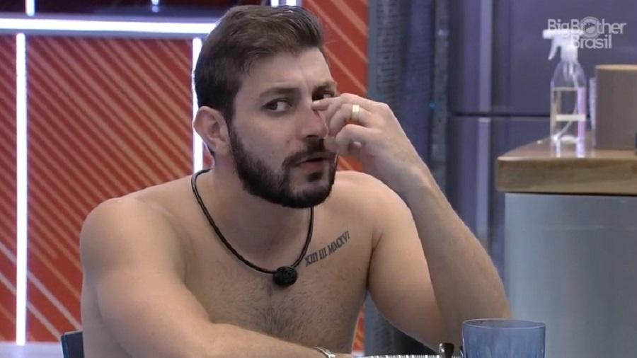 BBB 21: Caio fala sobre cirurgia no nariz - Reprodução/Globoplay