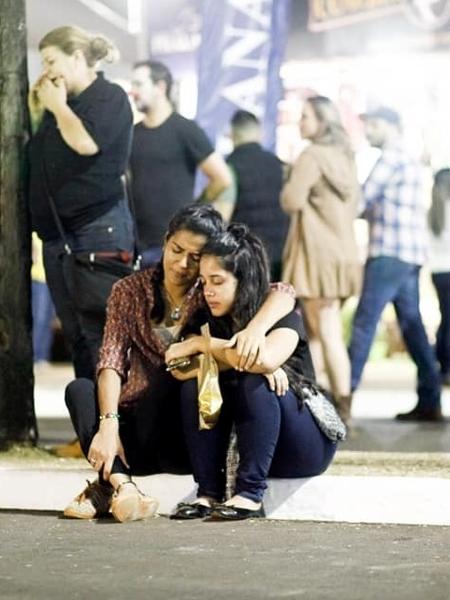 Mulheres oram umas pelas outras em festa de Barretos - Reprodução/Facebook