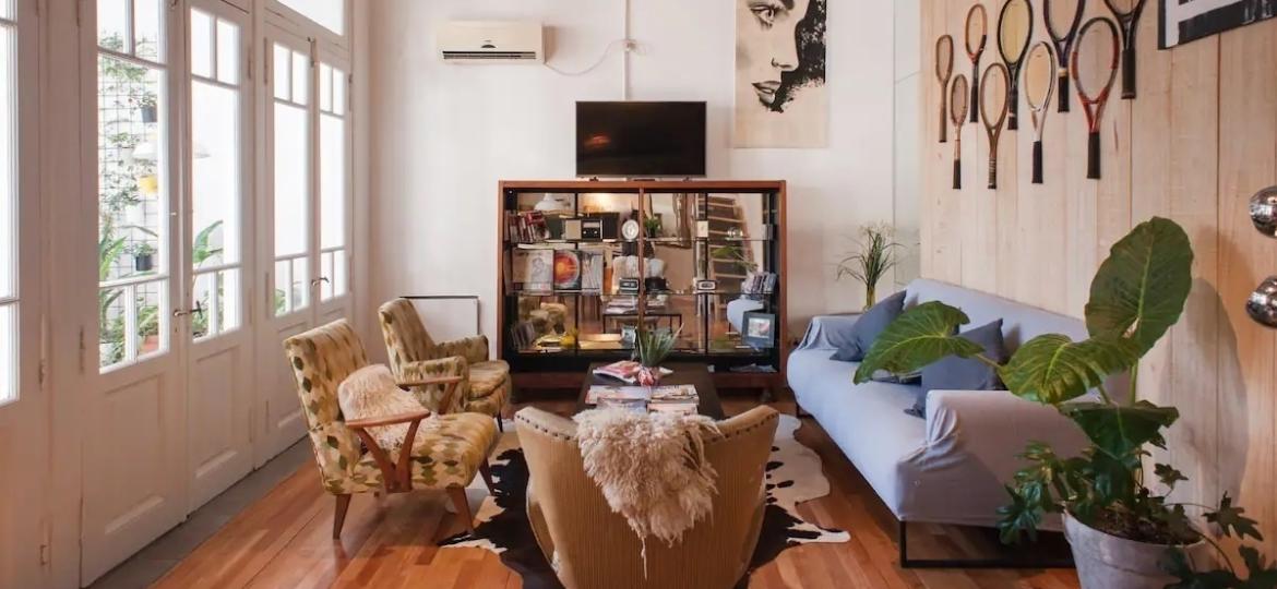 No badalado bairro de Palermo Soho, esse loft com decoração cool recebe até quatro pessoas via Airbnb - Reprodução Airbnb