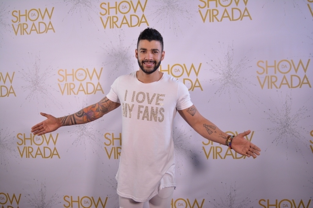 25.nov.2015 - Assim como em 2014, Gusttavo Lima participa das gravações do "Show da Virada" - Felipe Souto Maior/AgNews