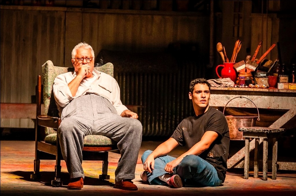 Antonio Fagundes com o filho, Bruno Fagundes, em "Vermelho" - Divulgação