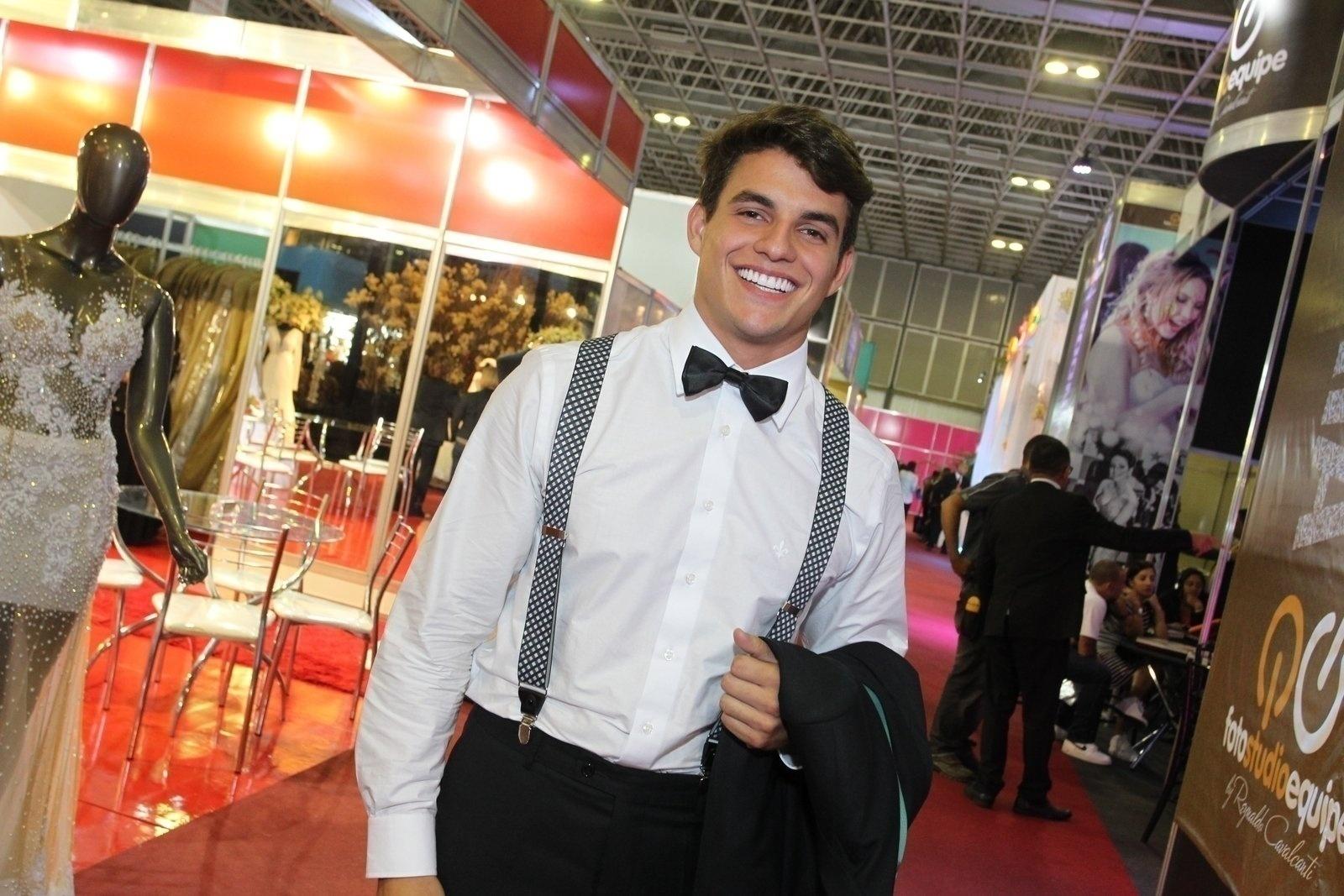 Antonio comparece ao casamento de Elis sem Alyson Eckmann, vencedora do Gran Hermano Vip, da Espanha - Marcello  Sá Barretto / AgNews