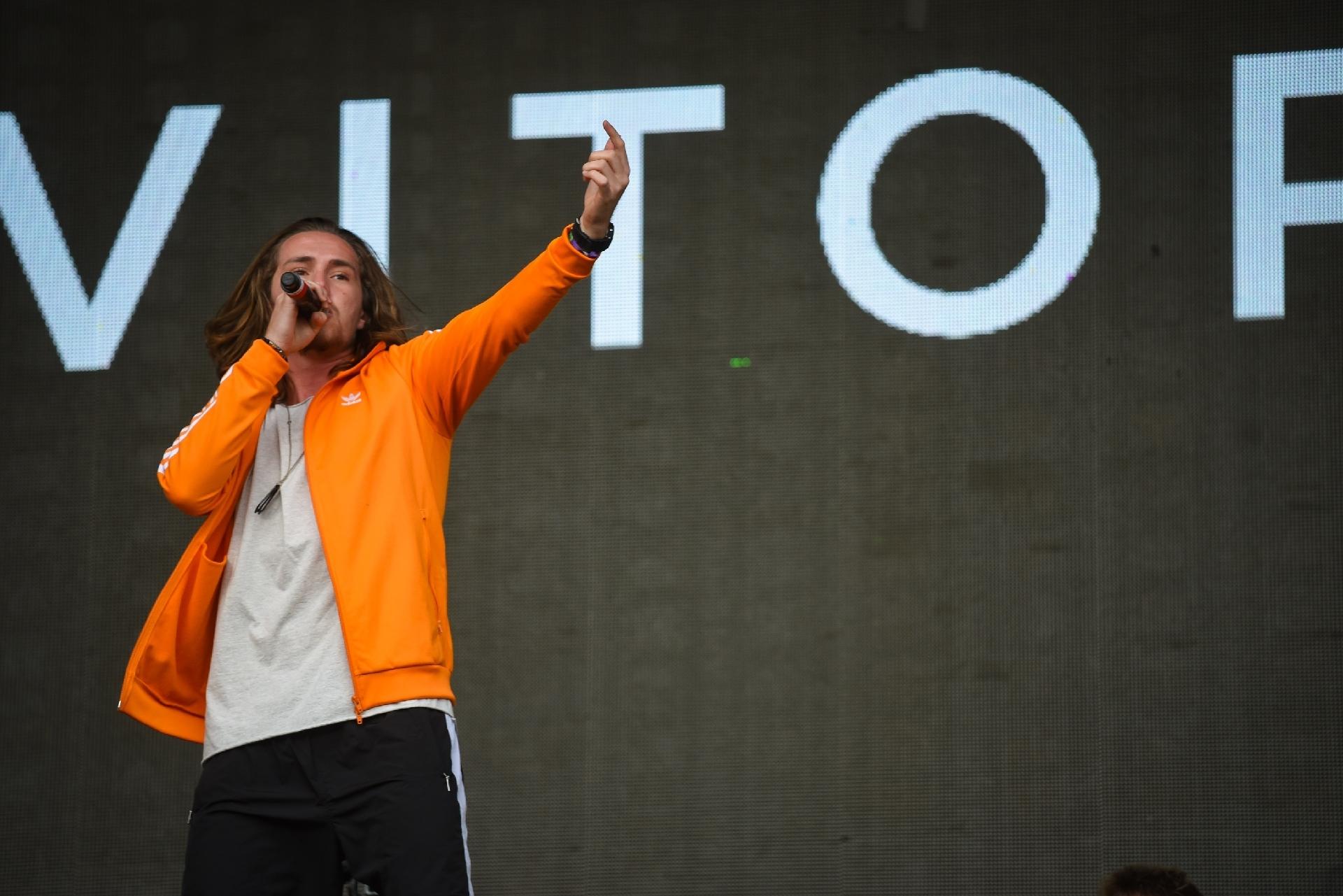 Vitor Kley se apresenta com os duos Chemical Surf e Dubdogz no Lollapalooza - Flavio Moraes/UOL