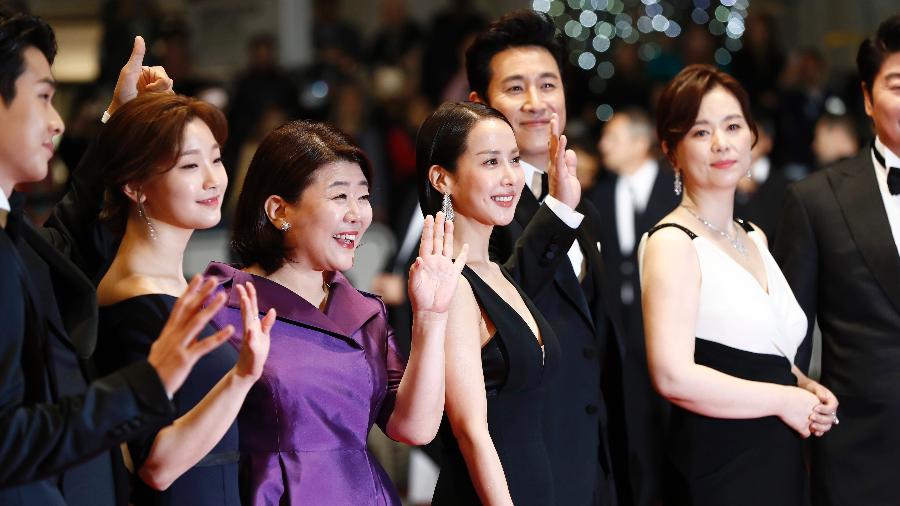 Elenco do filme "Parasita", de Bong Joon Ho, no tapete vermelho do Festival de Cannes - Getty Images