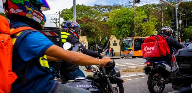 Lula quer atrair entregadores, mas crédito para troca de motos derrapa