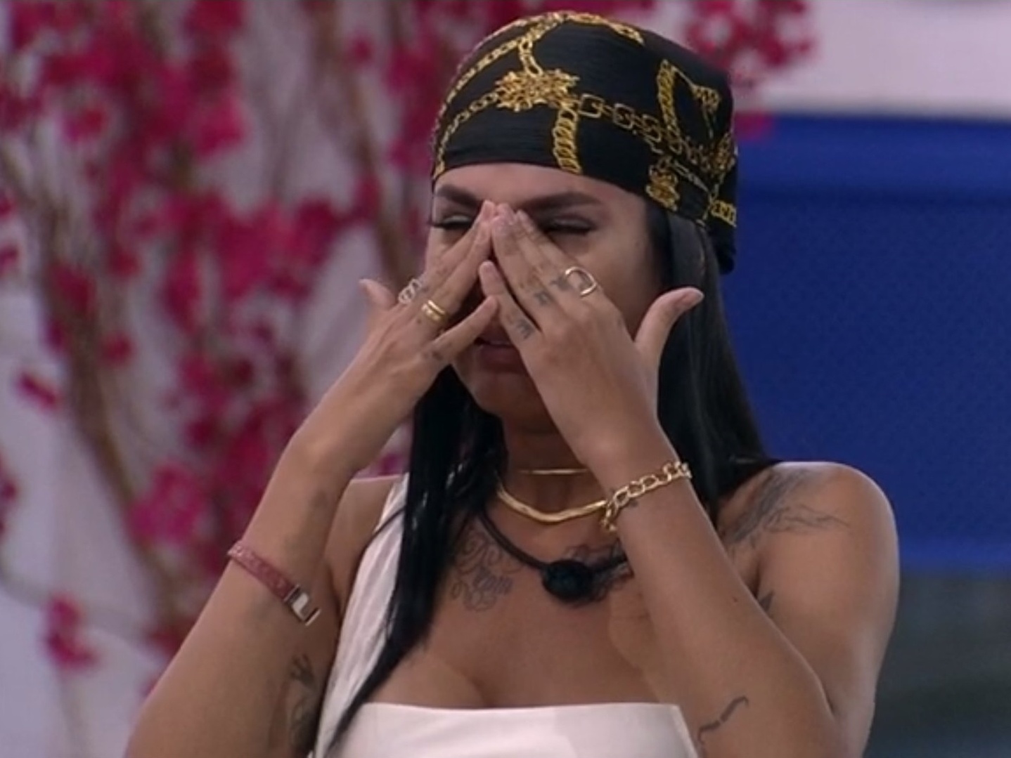 Desce: Pocah chora e diz para Gilberto: 'Não quis te magoar' 