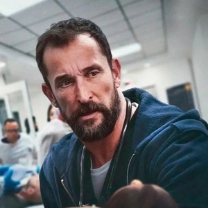 Uma mistura interessante de 'ER' com '24 Horas'