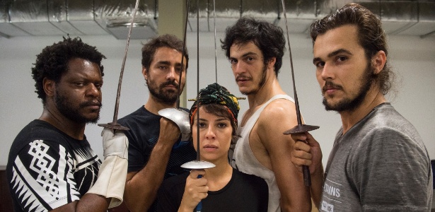 Bukassa Kabengele,  Ricardo Pereira, Andreia Horta, Mateus Solano e Bruno Ferrari durante uma aula de esgrima para "Liberdade, Liberdade" - Estevam Avellar/TV Globo - Estevam Avellar/TV Globo