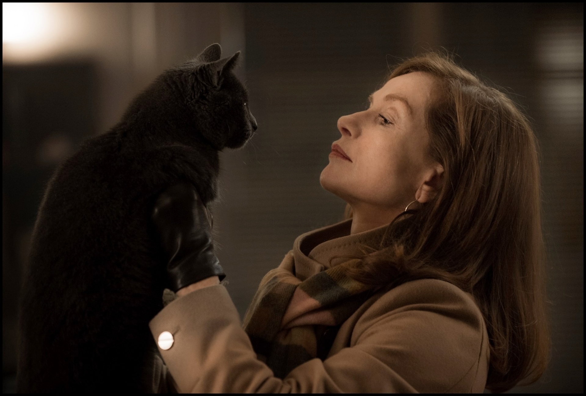 Isabelle Huppert em cena do filme "Elle" (2016), de Paul Verhoeven - Divulgação