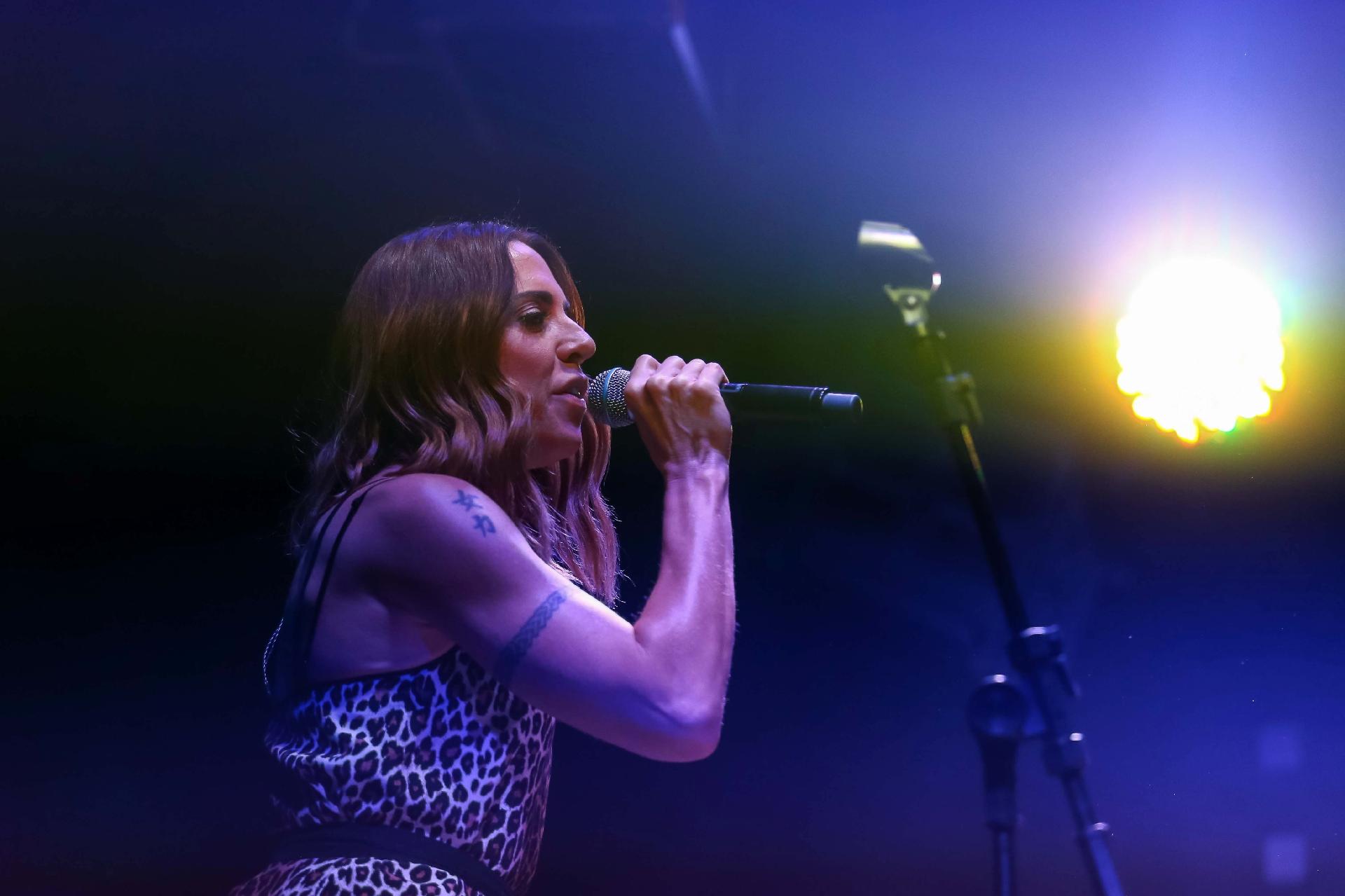 Mel C canta sucessos novos e das Spice Girls em pocket show em São Paulo  - AgNews
