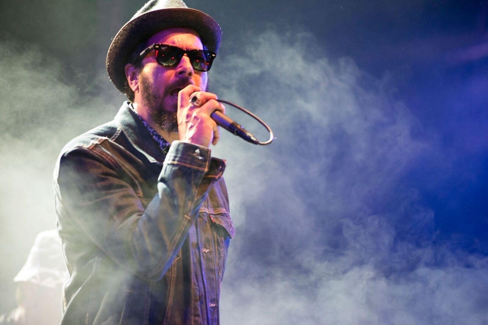 Integrantes da Nação Zumbi embalam o público do Mimo Festival Amarante, em Portugal - Divulgação/Mimo Festival