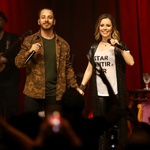 Sandy volta a cantar com o irmão, Junior, 11 anos após o fim da dupla, na abertura da nova turnê da cantora, "Nos Voz Eles", no Credicard Hall, em São Paulo - Manuela Scarpa/Brazil News