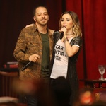 Sandy volta a cantar com o irmão, Junior, 11 anos após o fim da dupla, na abertura da nova turnê da cantora, "Nos Voz Eles", no Credicard Hall, em São Paulo - Manuela Scarpa/Brazil News