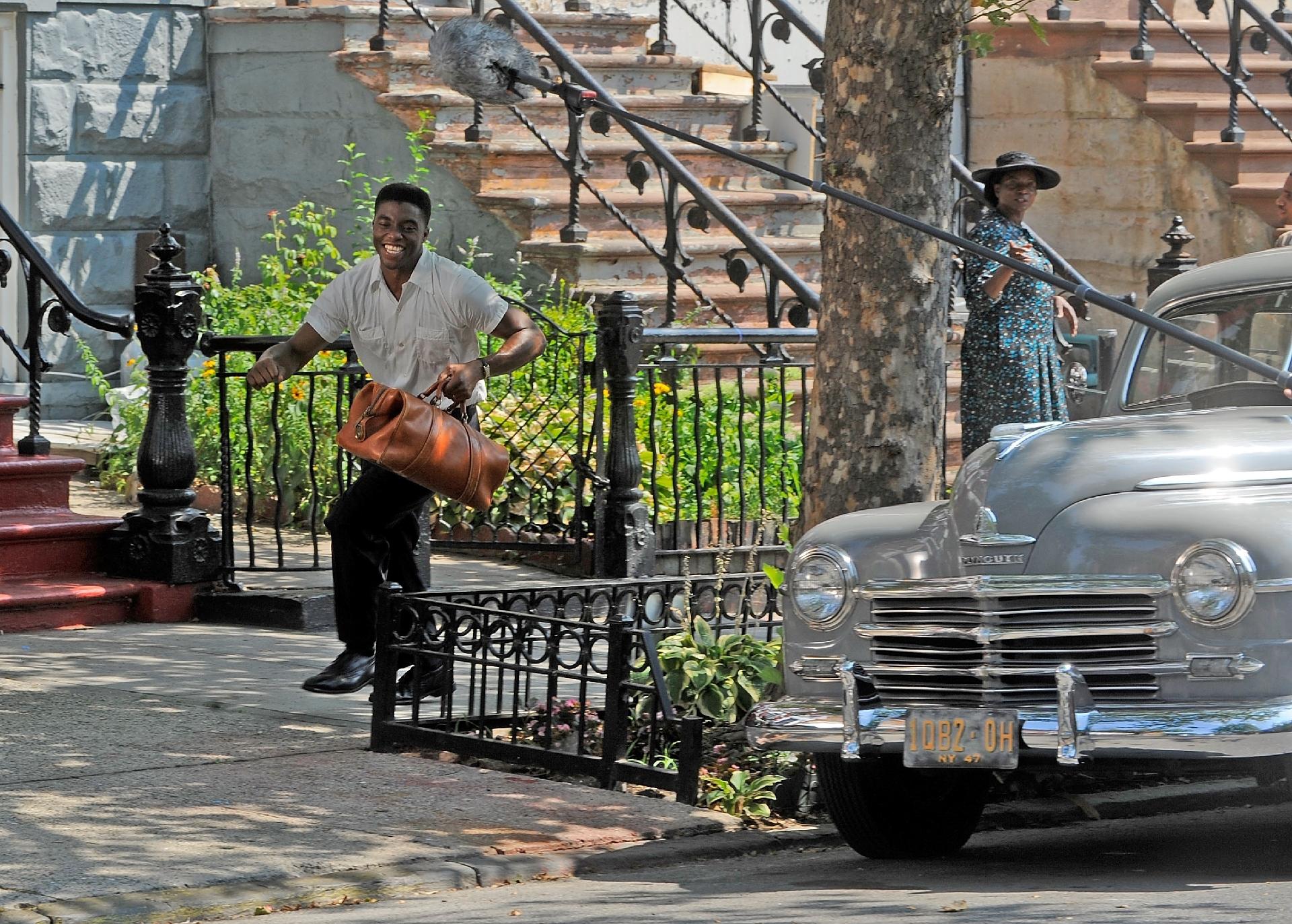 Chadwick Boseman em "42: A História de uma Lenda" (2013) - Bobby Bank/WireImage