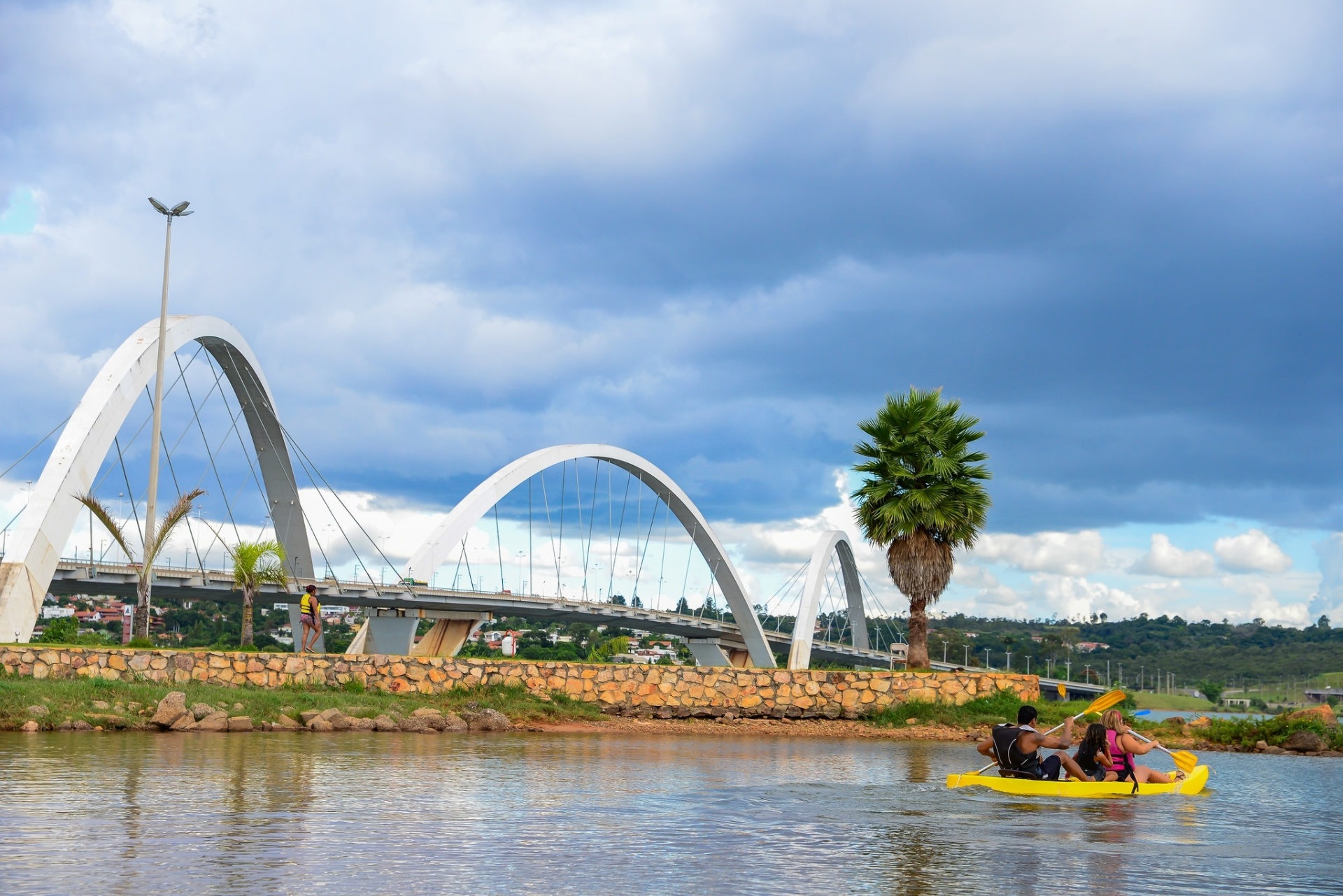 A orla da Ponte JK - Divulgação