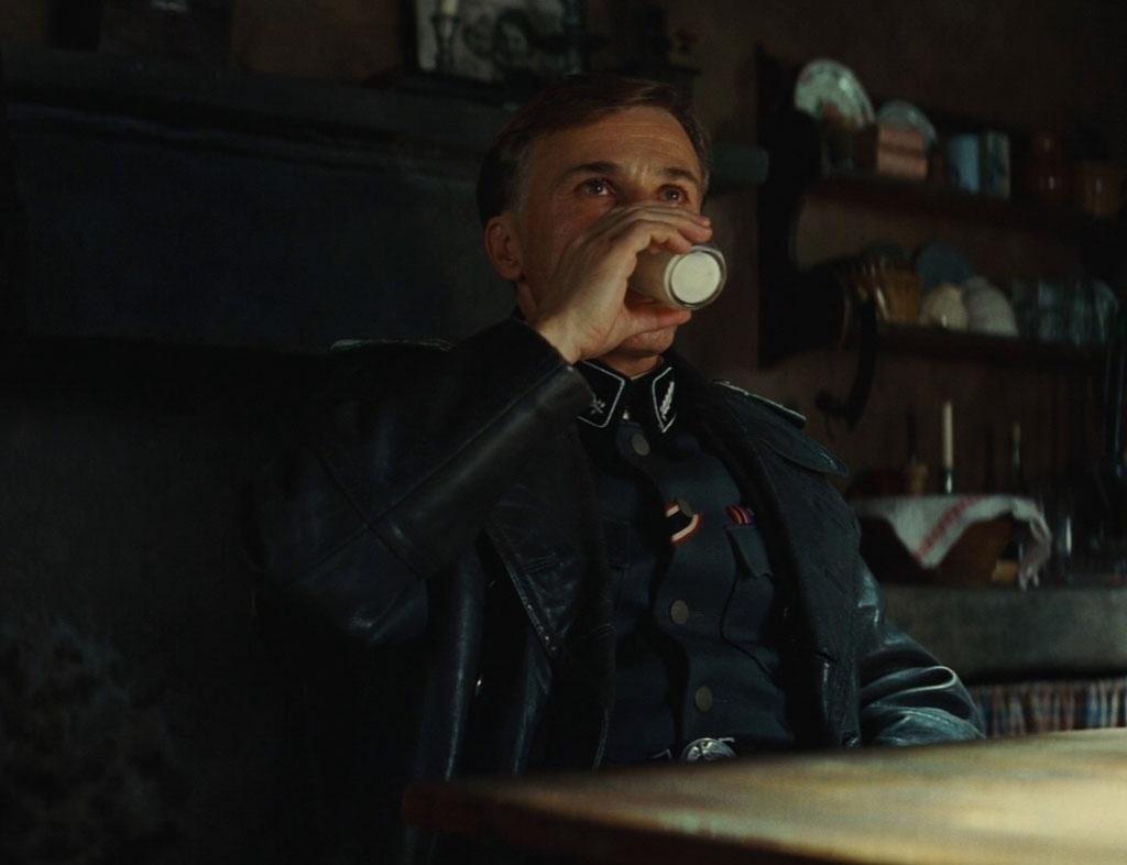 Christoph Waltz em cena de "Bastardos Inglórios" (2009) - Reprodução