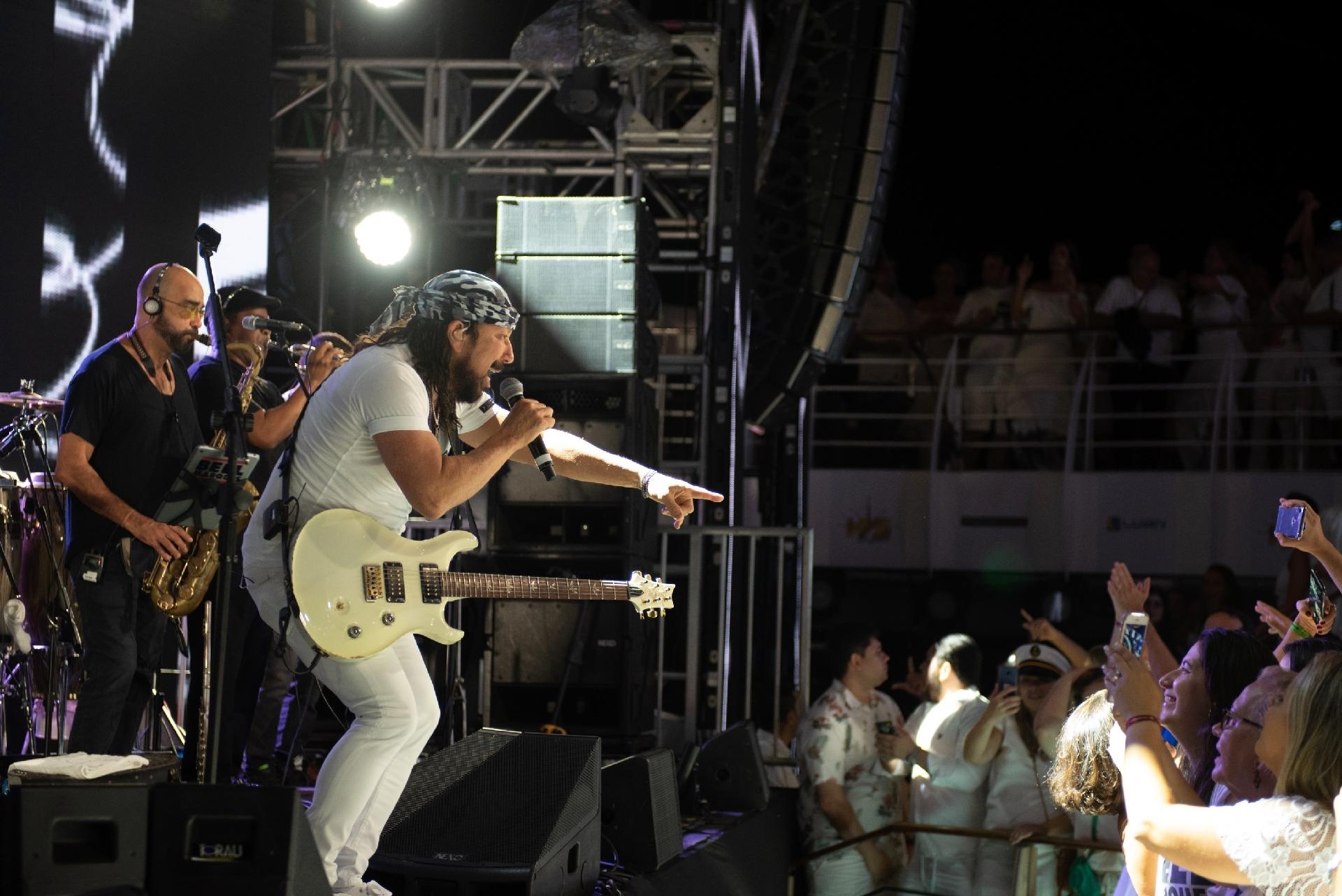 Bell Marques se apresentou no sábado no cruzeiro de Wesley Safadão, o WS On Board - Flávio Moraes/UOL
