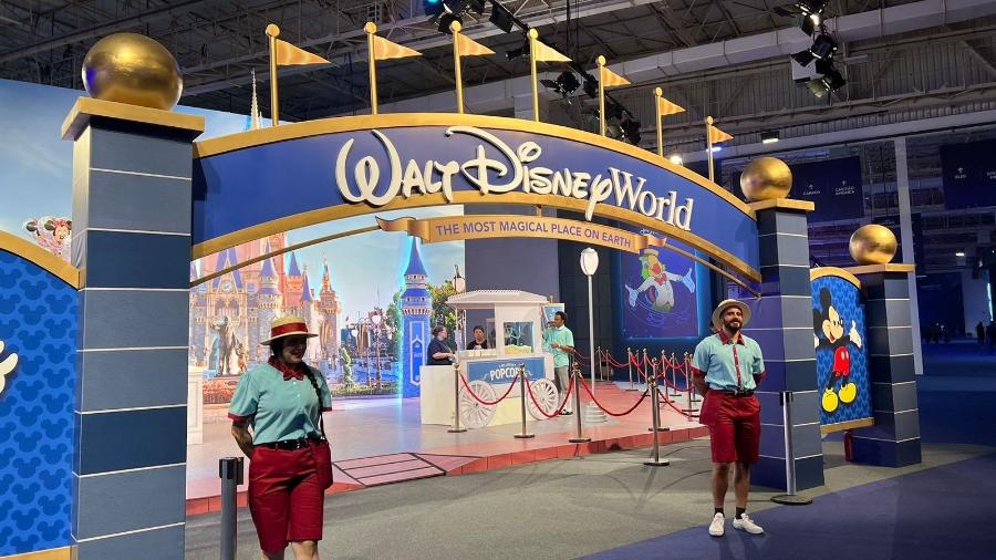 Estande do Walt Disney World na D23