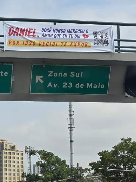 Faixa `misteriosa` despertou curiosidade de motoristas e afetou o trânsito na capital paulista Faixa `misteriosa` despertou curiosidade de motoristas e afetou o trânsito na capital paulista