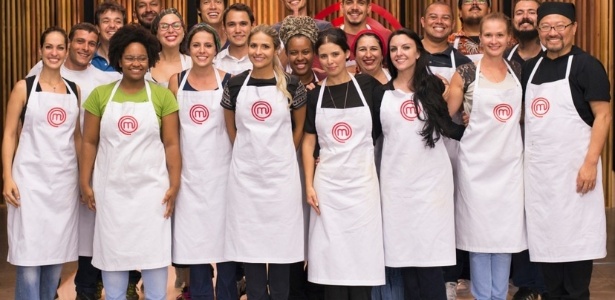 Vinte e um cozinheiros amadores foram selecionados para entrar na cozinha da terceira edição do "MasterChef Brasil" - Divulgação/Band