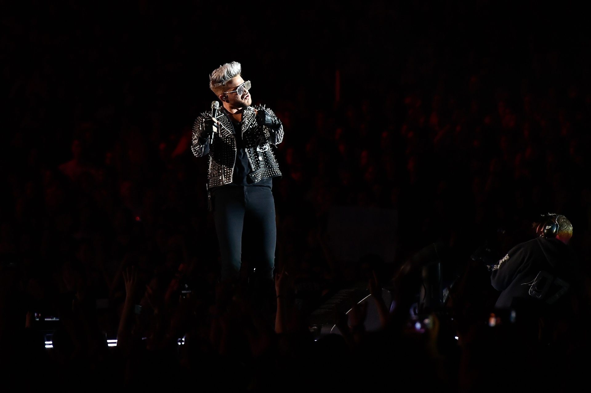 20.mai.2016 - Apresentação do Queen + Adam Lambert, fechando o segundo dia do Rock In Rio Lisboa 2016, no Palco Mundo, no Parque da Bela Vista, em Lisboa, Portugal - Bruno de Carvalho/Brazil Photo Press/Folhapress