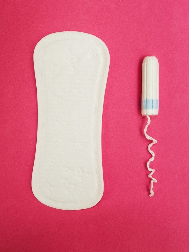 Inciclo - Quando ficamos menstruadas sentimos que nosso cheiro muda, entre  outras coisas, é claro. Essa mudança se dá porque com absorventes internos  ou externos o sangue entra em contato com o