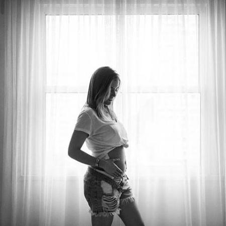Fabiana Justus mostra sua barriga de grávida - Fernanda Bozza/Reprodução/Instagram/@fabianajustus