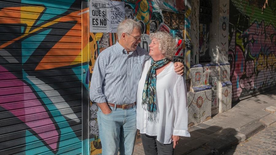 Michael e Debbie Campbell curtem passeio em Buenos Aires, Argentina - Divulgação/Airbnb