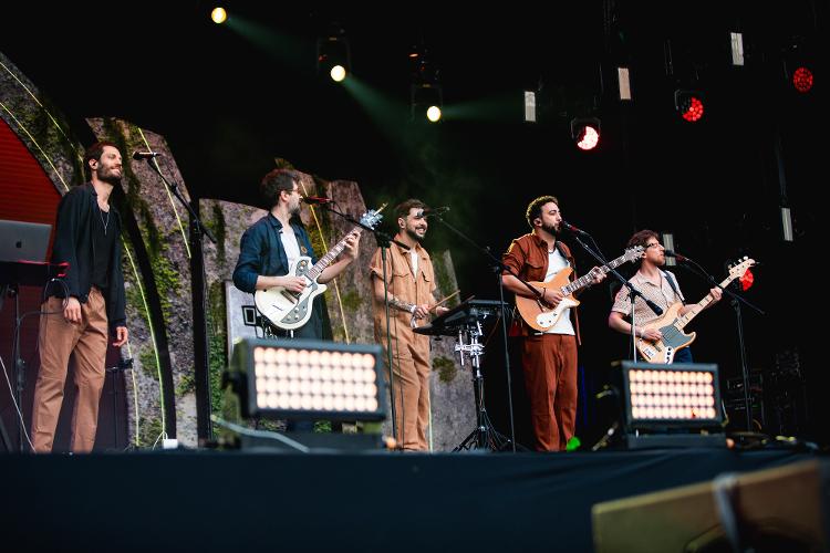 Grupo 5 a Seco fez show no terceiro dia do Coala Festival 2024, no domingo (8), em São Paulo