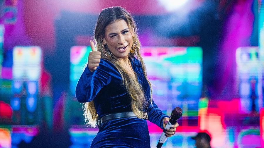 Simone Mendes diz que levar a vida simples ajuda a manter a carreira Simone Mendes diz que levar a vida simples ajuda a manter a carreira