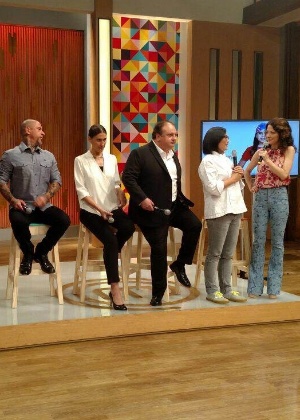 13.out.2015 - Jurados Henrique Fogaça, Paola Carosella e Erick Jacquin participam do lançamento do "MasterChef Junior" ao lado de Jiang e Ana Paula Padrão - Felipe Pinheiro/UOL - Felipe Pinheiro/UOL