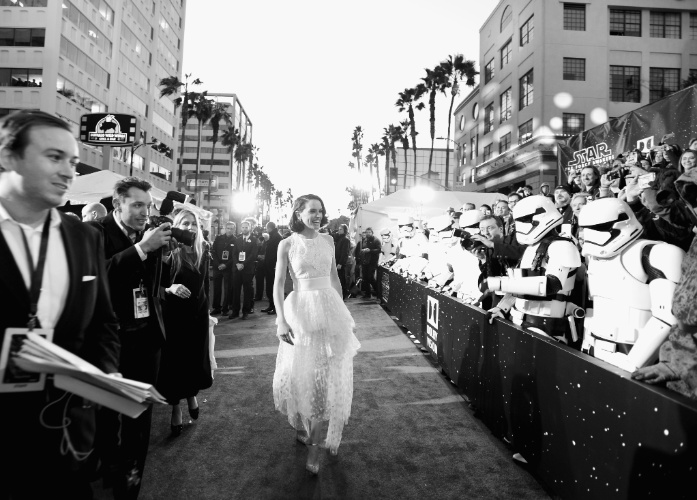 14.dez.2015 - A atriz Daisy Ridley chega à pré-estreia mundial de "Star Wars: O Despertar da Força", em Hollywood