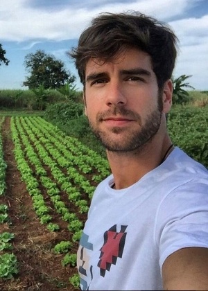 Pitombo diz que recebe com bom humor as cantadas nas ruas por causa do seu personagem em "Haja Coração" - Reprodução/Instagram/@marcospitombo - Reprodução/Instagram/@marcospitombo