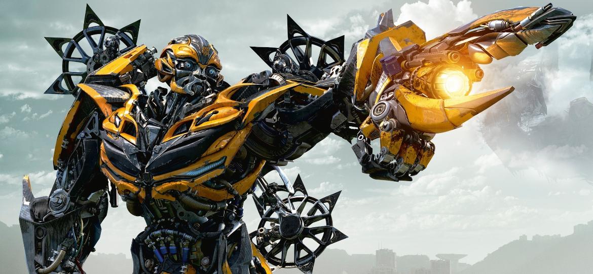 Bumblebee em cena de "Transformers 5: O Último Cavaleiro" - Divulgação