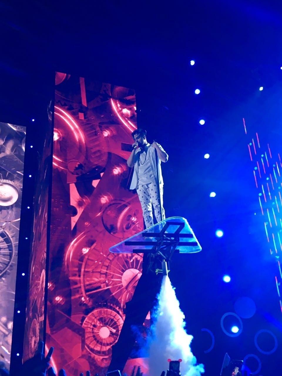 Luan Santana canta em gravação do "Show da Virada", programa de fim de ano da Globo, em Belo Horizonte - Rober Lelis/Divulgação