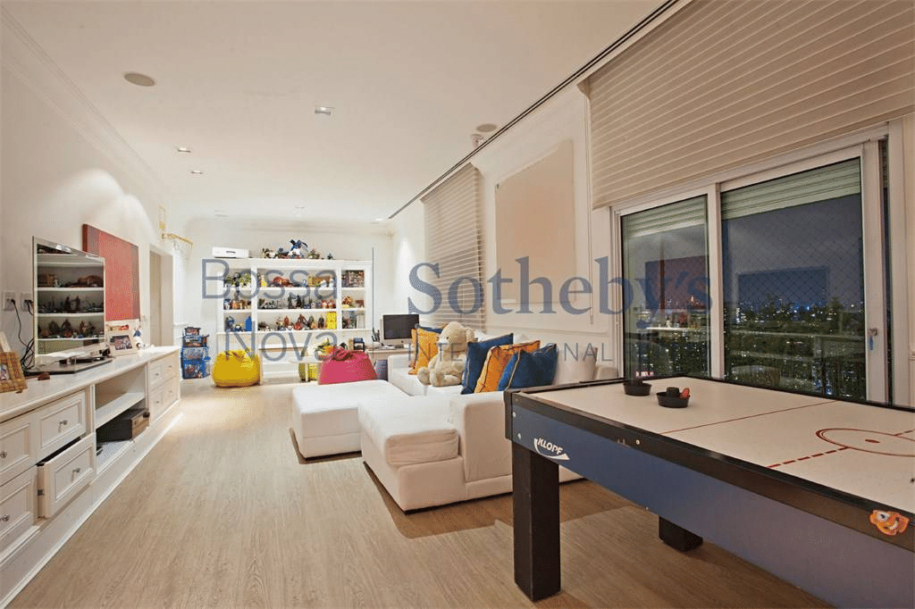 Parte do apartamento de Luciana Gimenez dedicada à família para brincadeiras com os filhos - Divulgação/Sotheby's