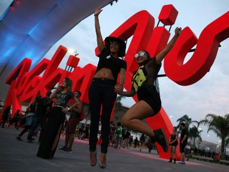 Público curte Rock in Rio em 2017, no Rio de Janeiro - Pilar Olivares/Reuters