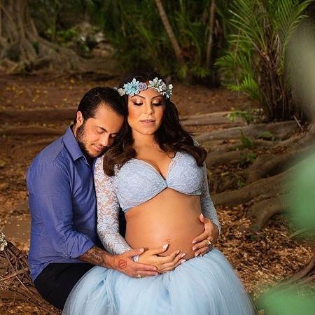 Thammy Miranda e Andressa Ferreira posam em ensaio gestante - Reprodução/Instagram - Reprodução/Instagram