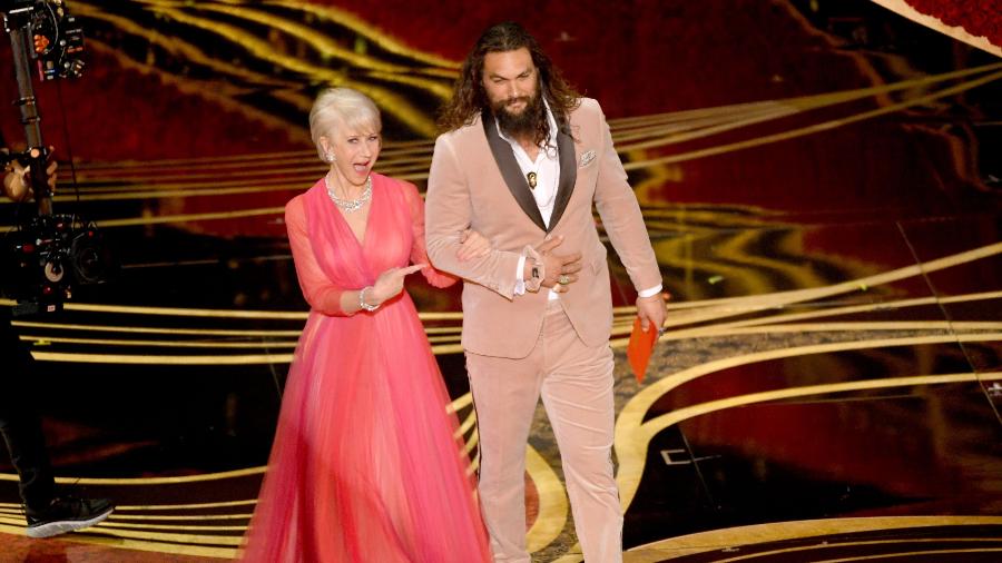 Helen Mirren e Jason Momoa no Oscar 2019 - Kevin Winter/Getty Images/AFP