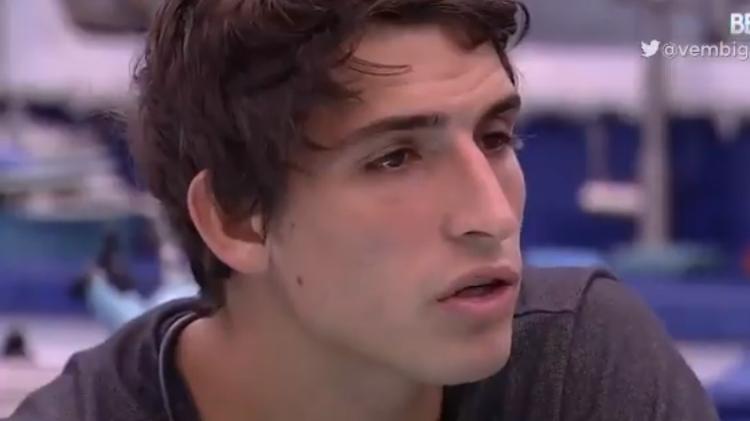 Felipe na cozinha vip - Reprodução/Globoplay - Reprodução/Globoplay