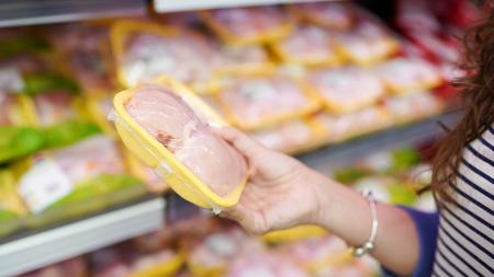 Carne de frango é rica em proteínas e vitaminas: diferencie seus cortes -  12/06/2020 - UOL VivaBem