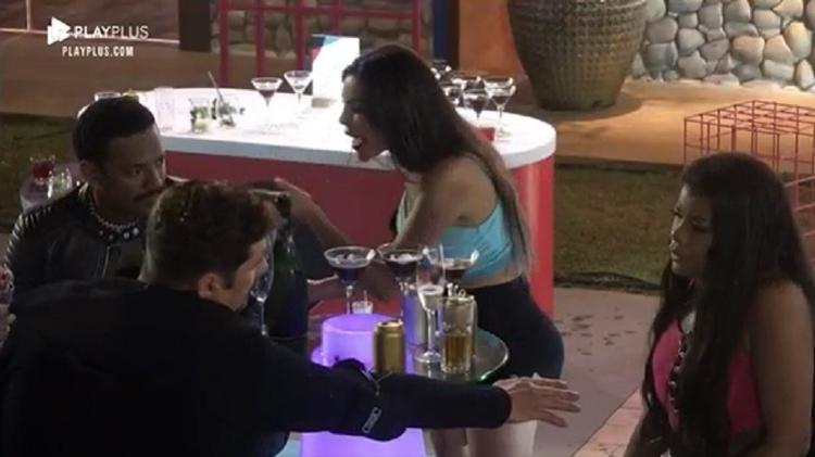 A Fazenda 2021: Liziane critica Nego do Borel - Reprodução/Playplus - Reprodução/Playplus