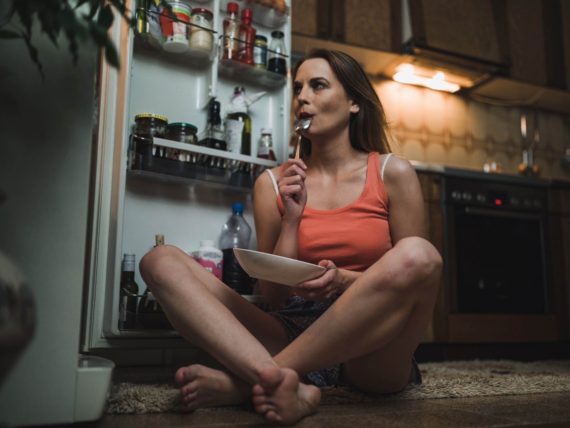 Entenda o que é o comer emocional e como ele pode estar te atrapalhando